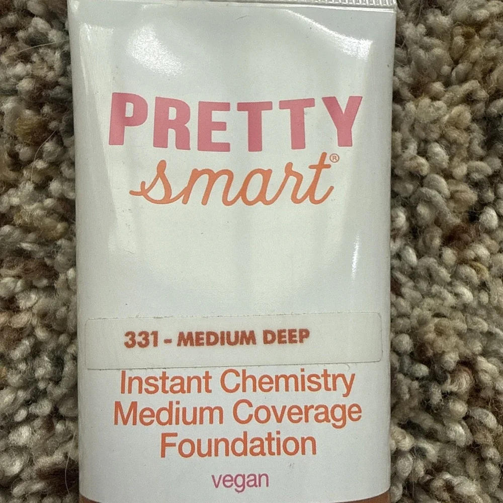 Pretty Smart Medium Coverage Foundation 331 Medium Deep Vegan 1.08 fl New